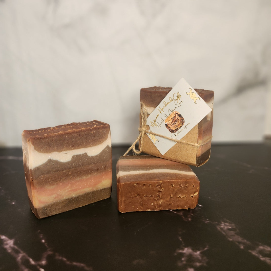 🍫 Chocolate S’mores Artisan Soap – Cozy Indulgence in Every Lather