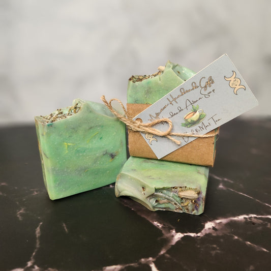 🍃 Basil & Mint Tea Artisan Soap – Fresh, Herbal & Uplifting