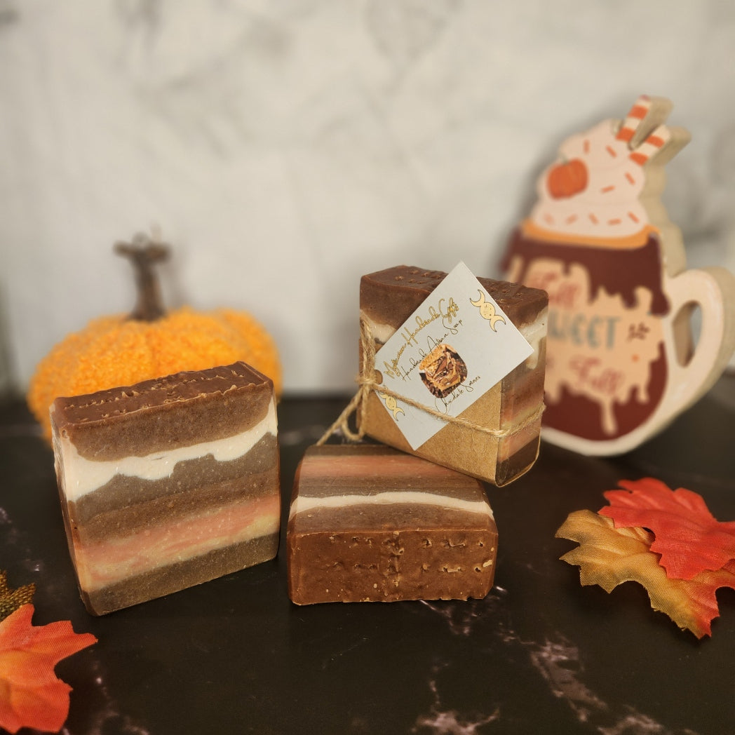 🍫 Chocolate S’mores Artisan Soap – Cozy Indulgence in Every Lather